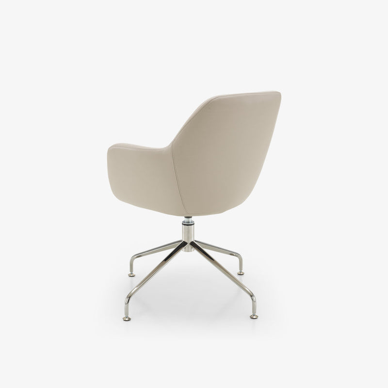 Amedee Carver Lounge Chair Central Pedestal by Ligne Roset - Additional Image - 2