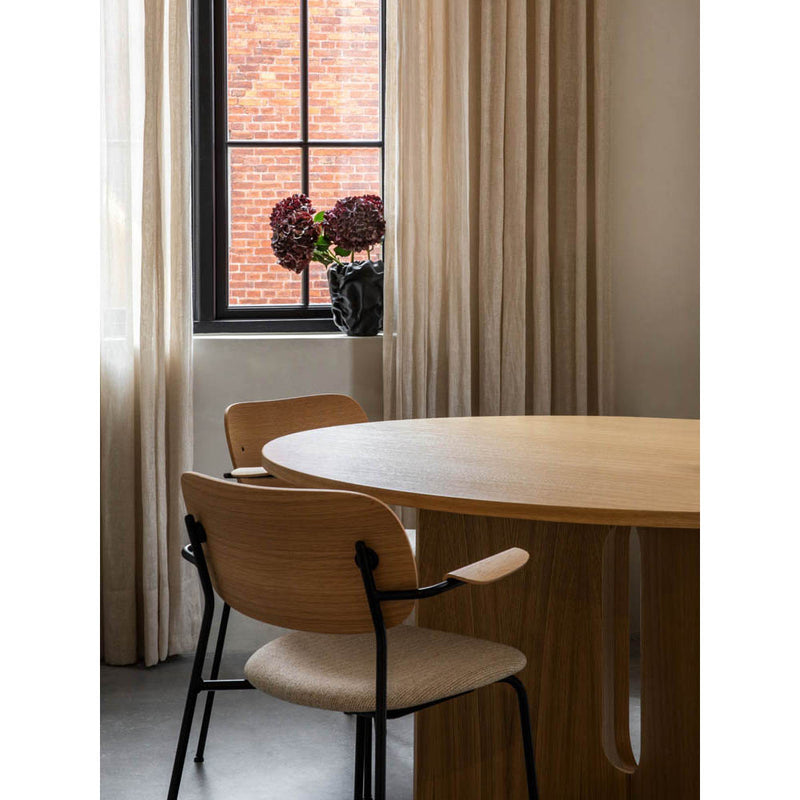 Androgyne Dining Table by Audo Copenhagen - Additional Image - 12