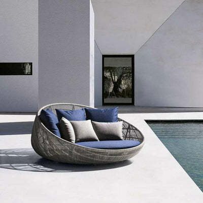 Canasta '13 Daybed by B&B Italia Outdoor