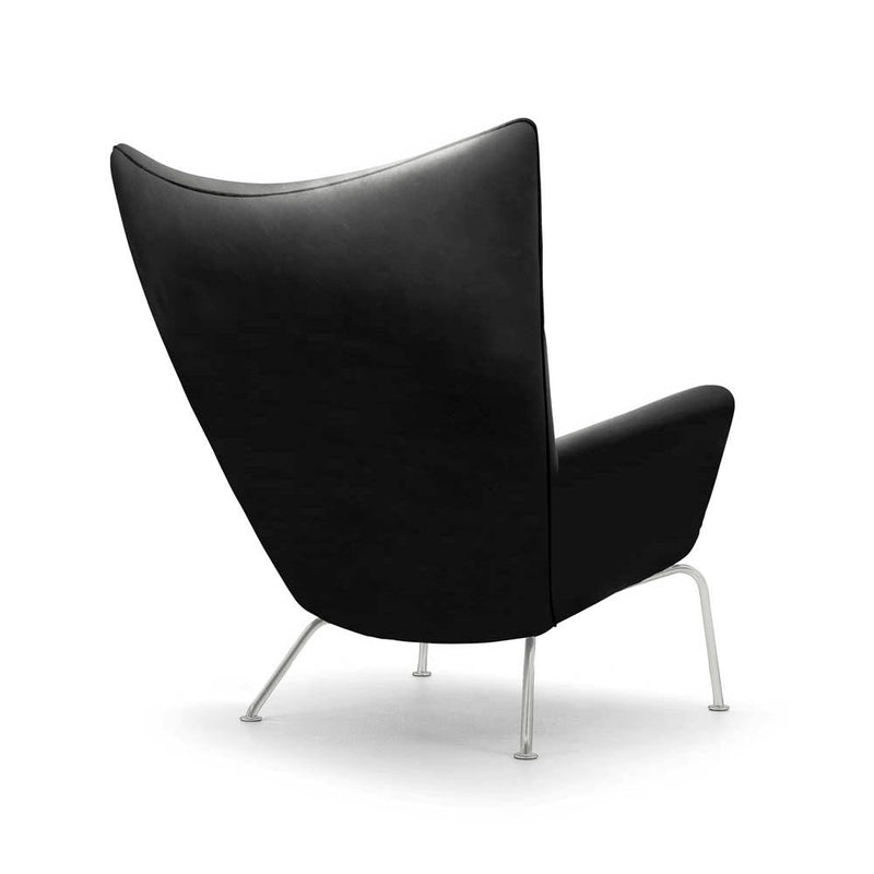 CH445 Wing Chair by Carl Hansen & Son - Additional Image - 12