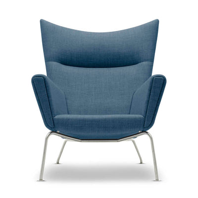 CH445 Wing Chair by Carl Hansen & Son - Additional Image - 3
