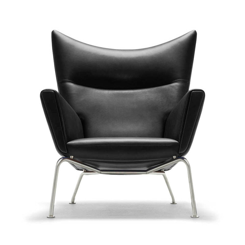 CH445 Wing Chair by Carl Hansen & Son - Additional Image - 5