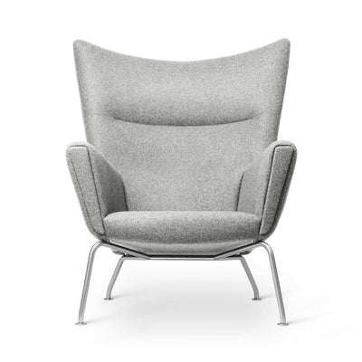 CH445 Wing Chair by Carl Hansen & Son - Additional Image - 8