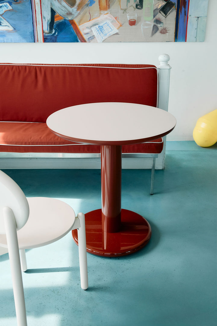 Eclipso Bistro Table by Barcelona Design