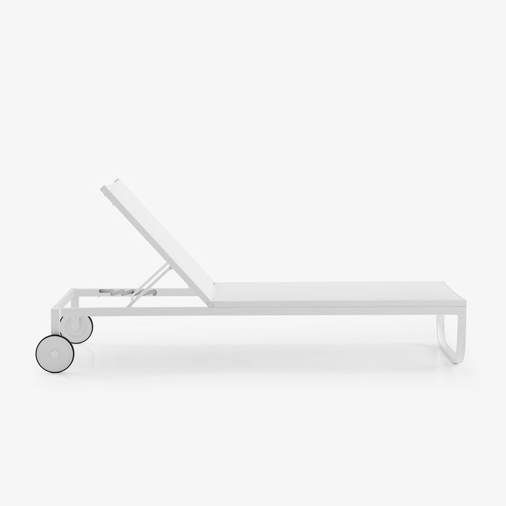 Lettino Sun Lounger by Ligne Roset
