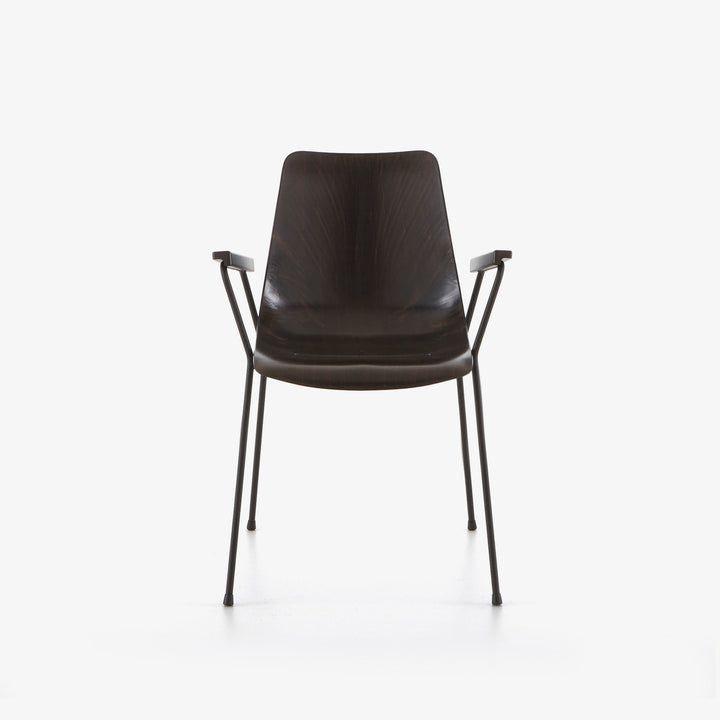 CM 131 Chair with Arms by Ligne Roset