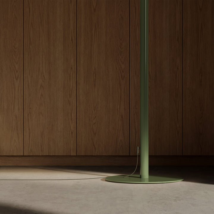 Anda Floor Lamp by Kettal