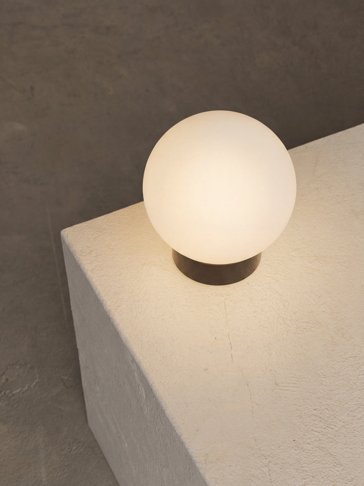 Globo D17 Table Lamp by Kettal