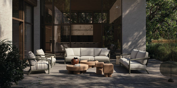 Soleva Outdoor Sofa by Molteni & C