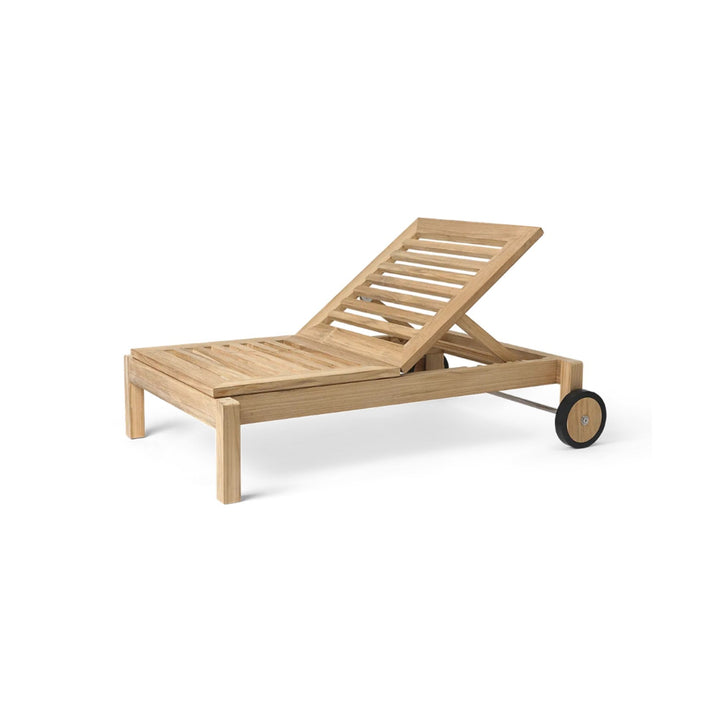 Quick Ship AH604 Outdoor Lounger by Carl Hansen & Son