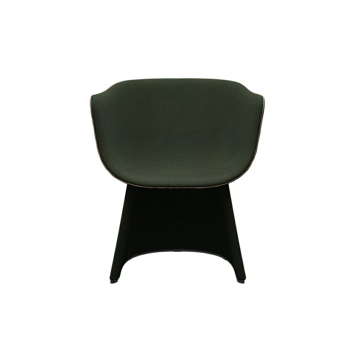 Monolit CM231 Lounge Chair with Leather Piping by Fritz Hansen