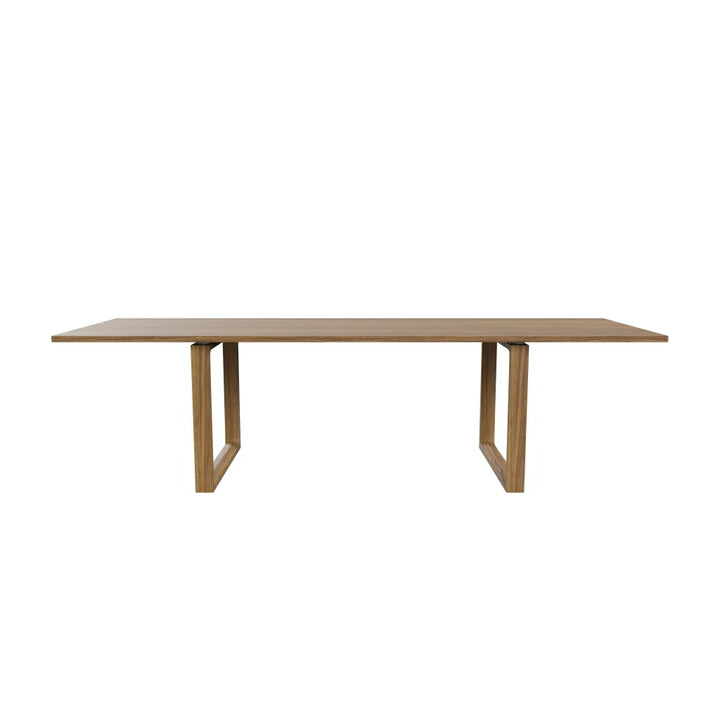 Essay CM27 Dining Table by Fritz Hansen