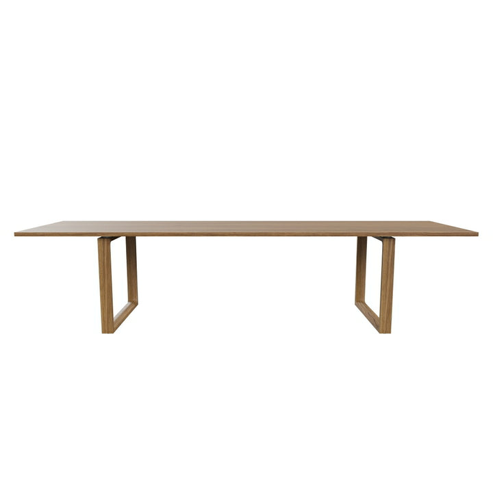 Essay CM31 Dining Table by Fritz Hansen