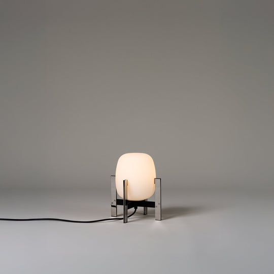 Cestita Metálica Table Lamp by Santa & Cole