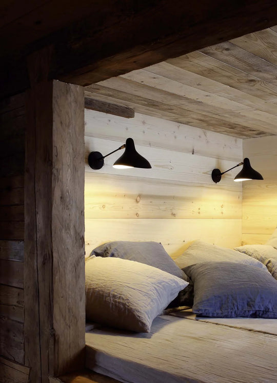 Mantis BS5 Wall Lamp by DCW