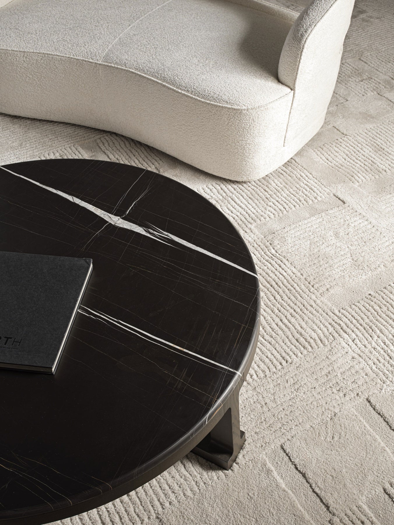 Domino Side & Coffee Tables | Molteni & C | Urbanspace Interiors