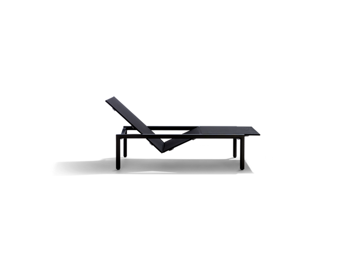 Illum Lounger Daybed by Tribu