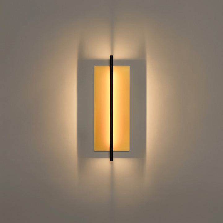 Lámina Dorada 45 Wall Lamp by Santa & Cole