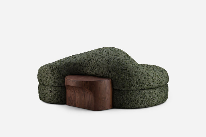 Musgo Sofa by De La Espada