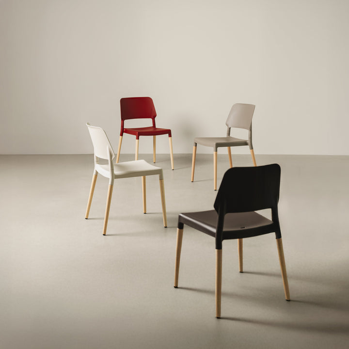 Belloch Chair by Santa & Cole