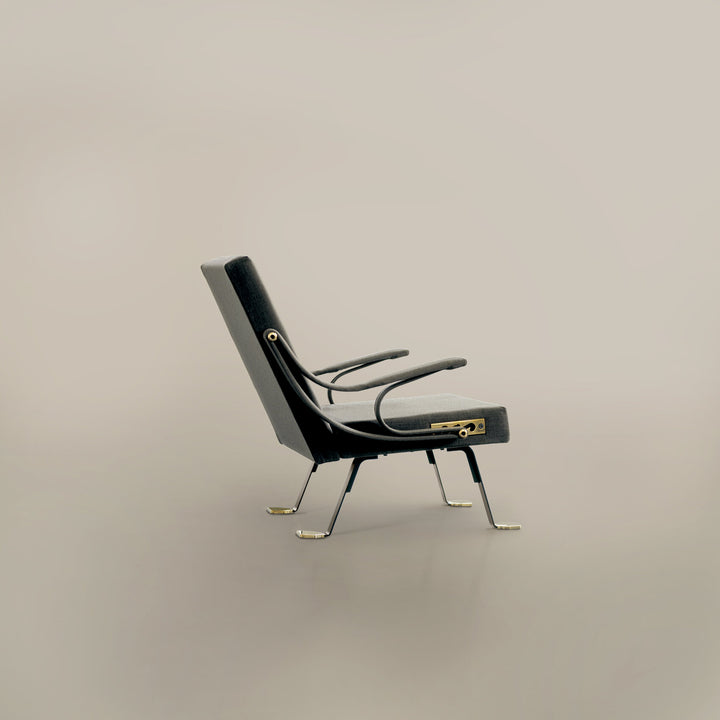 Digamma Armchair by Santa & Cole