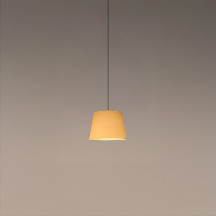 Sísísí Cónicas GT3 Pendant Lamp by Santa & Cole