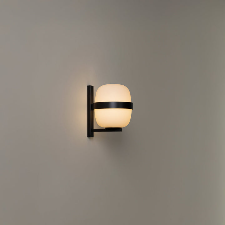 Wally Cestita Wall Lamp by Santa & Cole