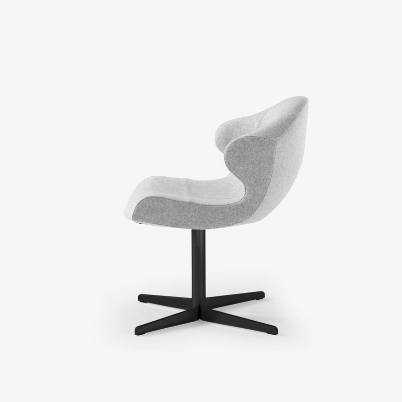 Alster Alster Carver Chair Central Pedestal - Matt Black by Ligne Roset - Additional Image - 2