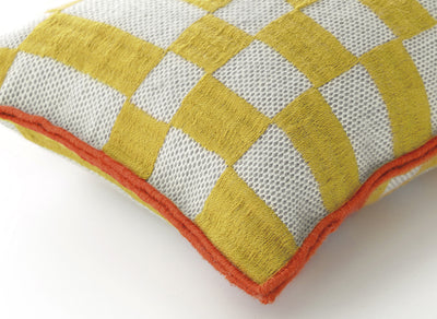 Bandas Cushion by GAN