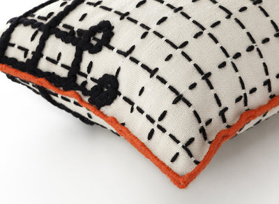 Bandas Cushion by GAN