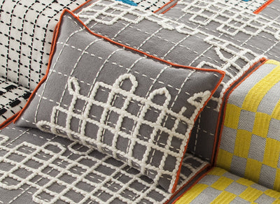 Bandas Cushion by GAN