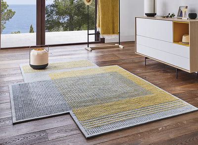 Canevas Geo Felt Rug by GAN