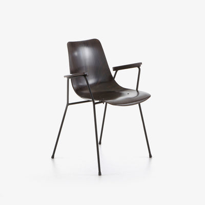 Cm 131 Carver Chair by Ligne Roset - Additional Image - 1