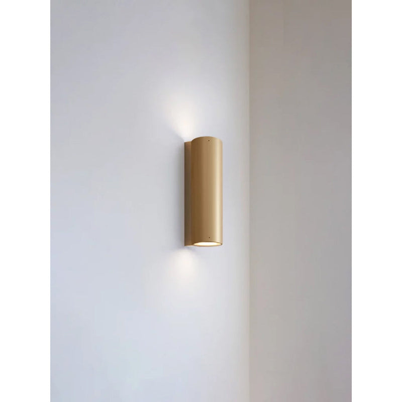 E04 Wall Lamp by Luceplan 1