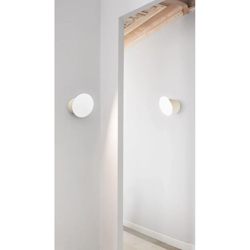 Ecran in&out Wall Lamp by Luceplan 2