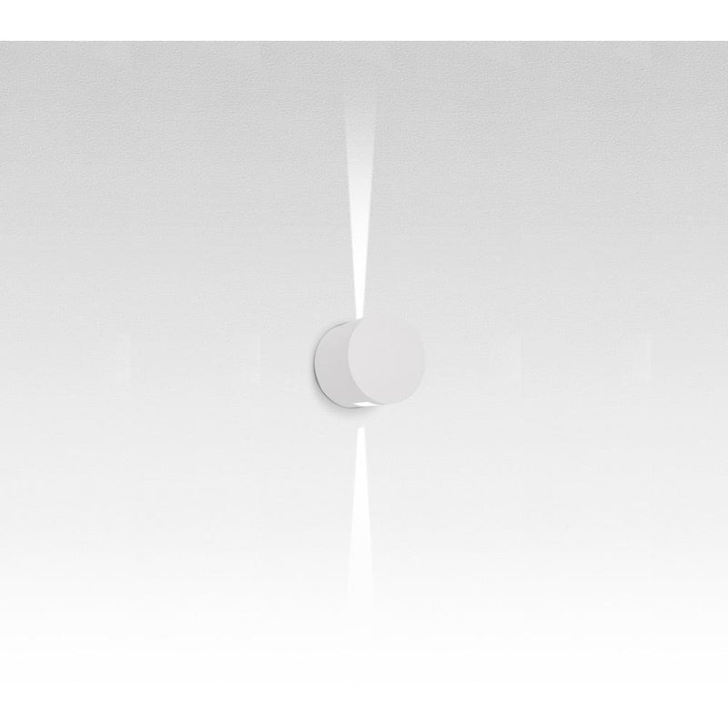 Effetto 16 Round Wall Lamp by Artemide 2