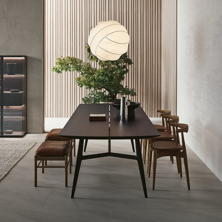 Francis Dining Table by Rimadesio