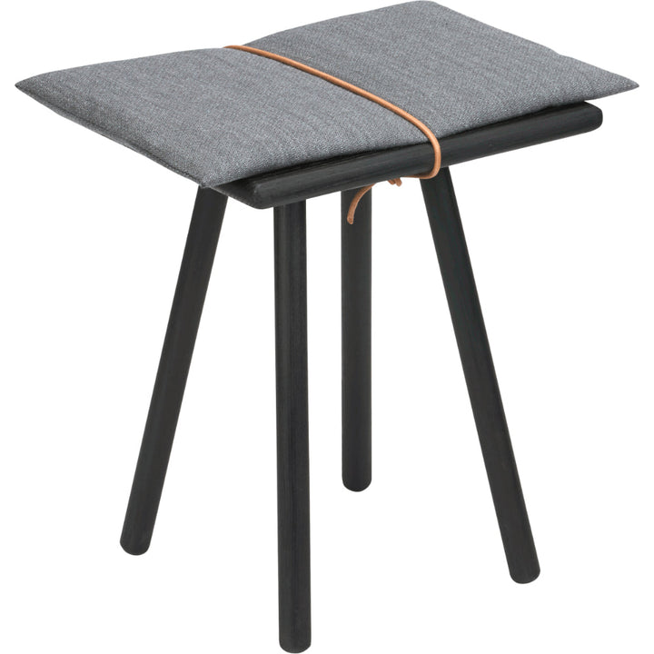 Georg Stool by Fritz Hansen - Additional Image - 1