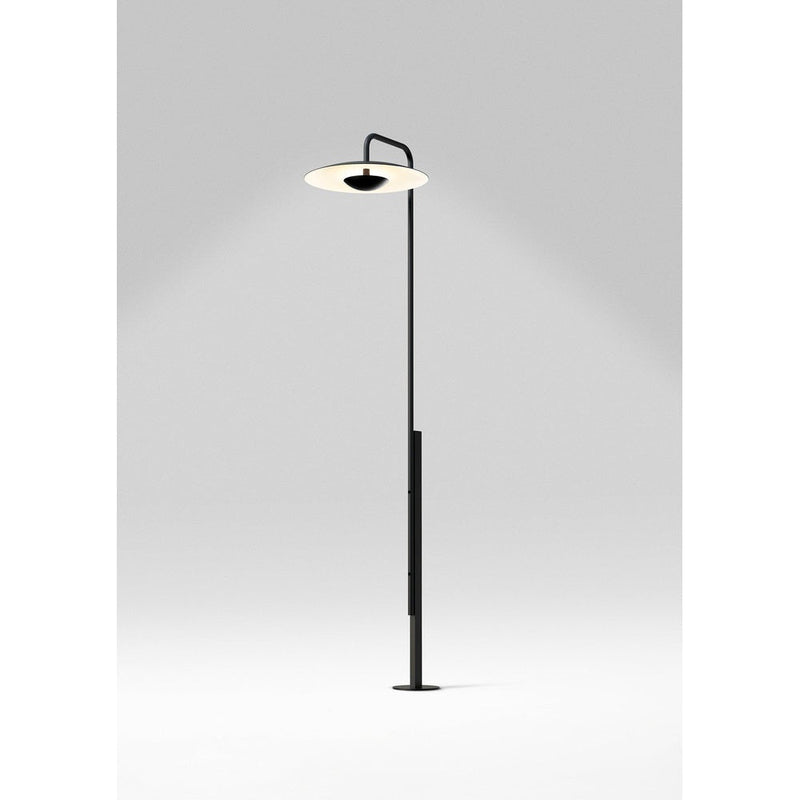 Ginger Outdoor Lamp Post by Marset