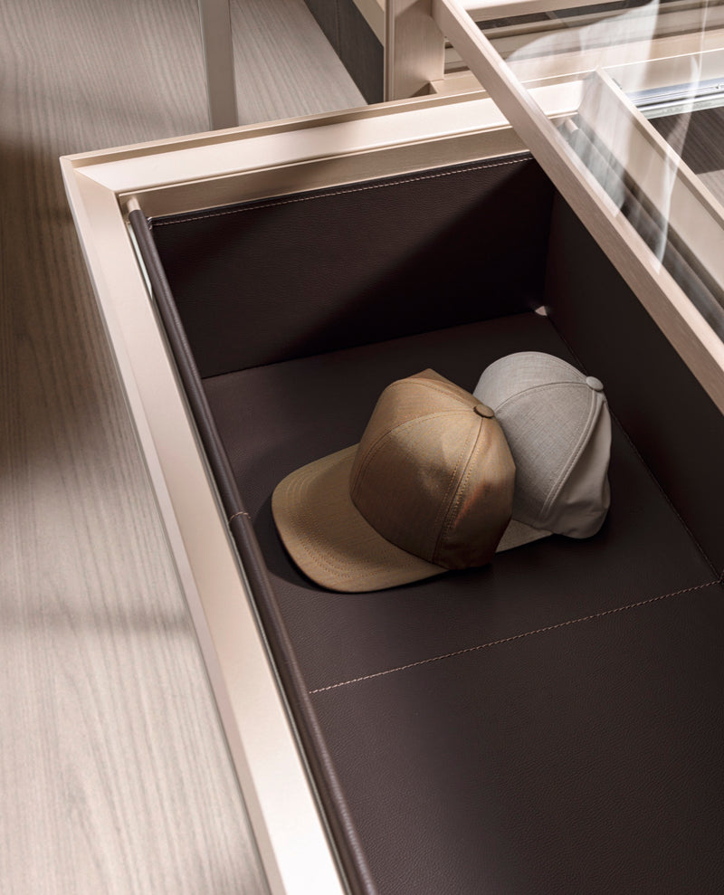 Gliss Master Walk-in Closet by Molteni & C