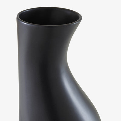 Hanbun Vase by Ligne Roset - Additional Image - 4