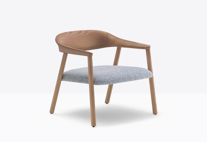 Héra 2869 Lounge Chair by Pedrali