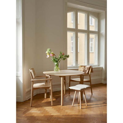 Hven Dining Table hveta110 by Fritz Hansen - Additional Image - 6