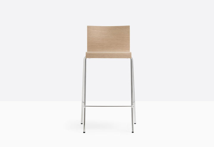Kuadra 1332 Counter Stool by Pedrali