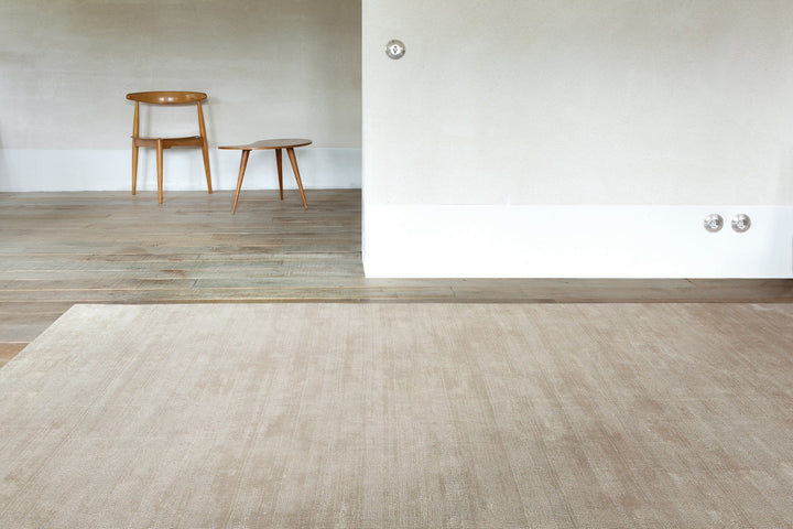 Trendy Round Rug by Limited Edition