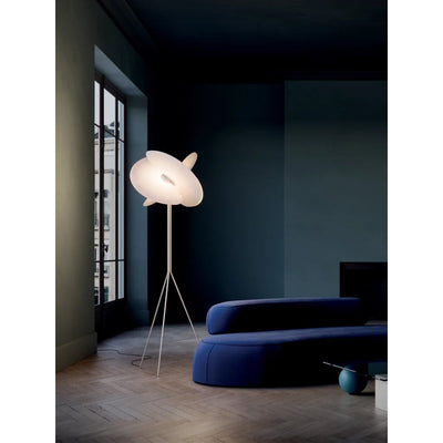 Levante Floor Lamp by Luceplan 1