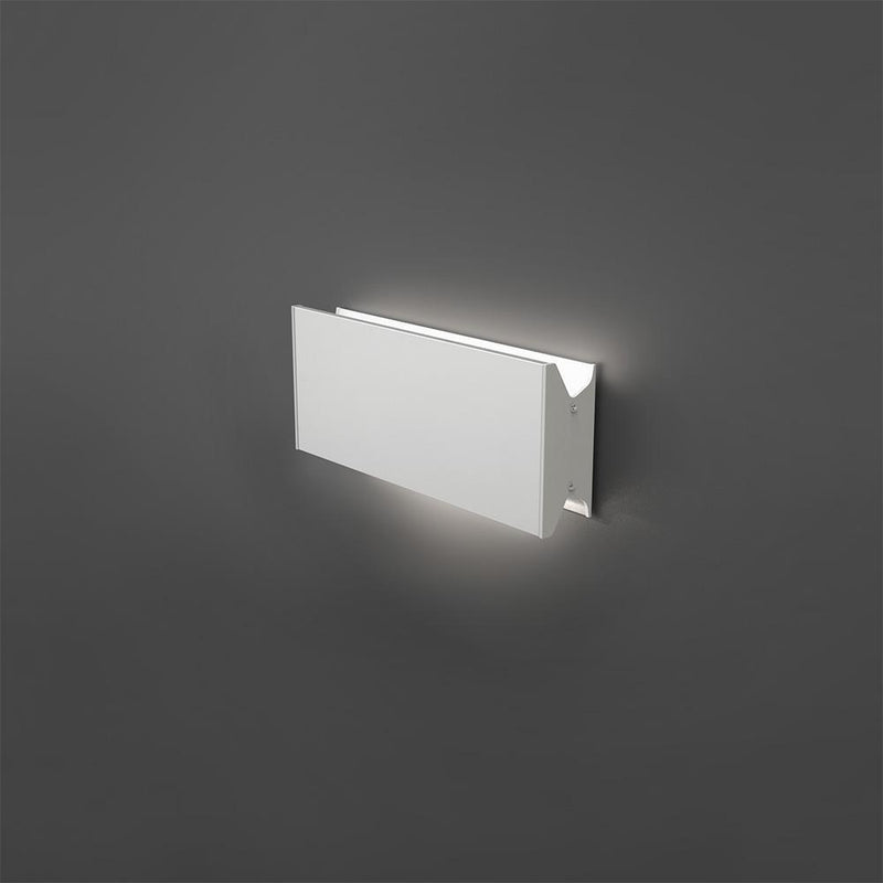 Lineaflat 12 Wall Lamp by Artemide 1