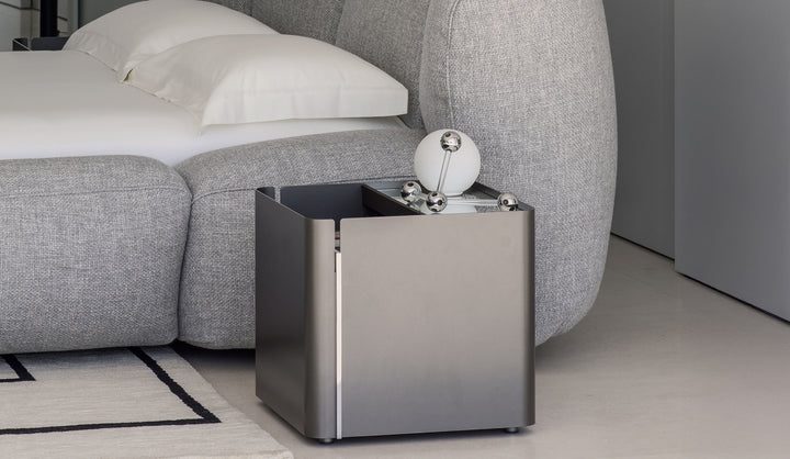 Malù Night Table by Flou