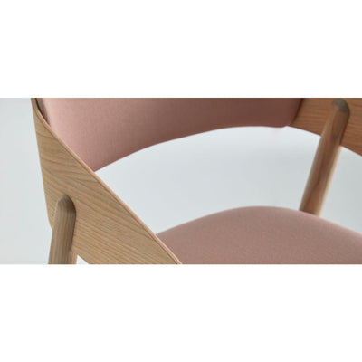 Mava Lounge Chair by Punt - Additional Image - 3