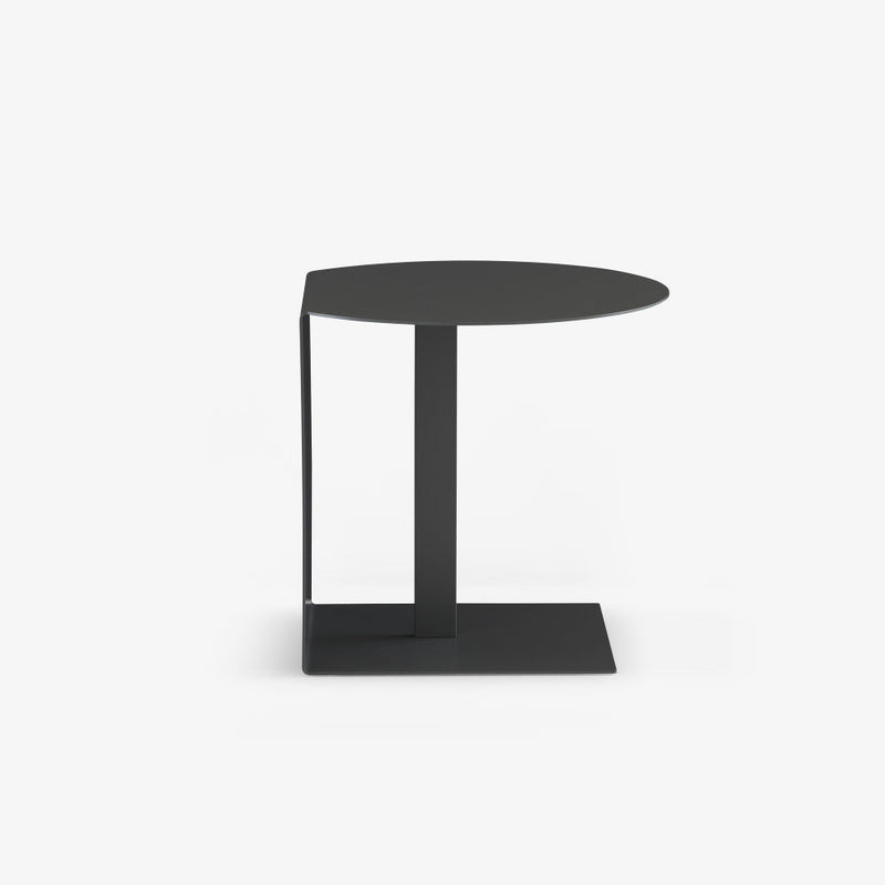 Oda Pedestal Table by Ligne Roset - Additional Image - 1